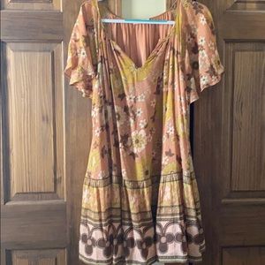 Buttercup Tunic S, Pls Read Description